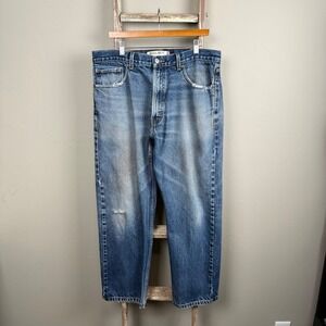 Vintage 06' Levi 505 Relax Fit Blue Faded Denim Jeans size 37x27.5